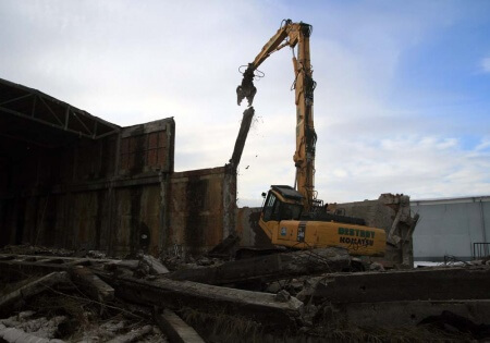 Demolácia objektu Bratislava